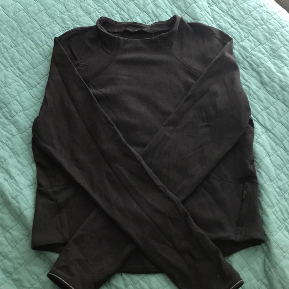 Lululemon crop top